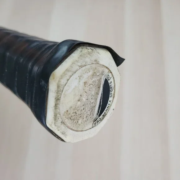 PRO KENNEX Ceramic Pro 90  (4 3/8" Grip) Good Condition - Picture 15 of 16